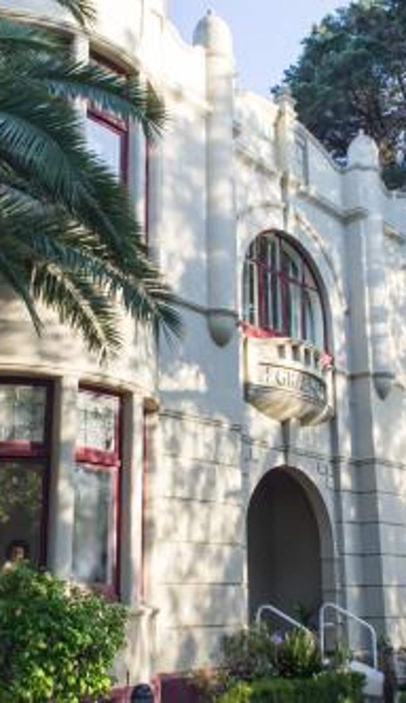 Toorak Manor Hotel Free Parking
