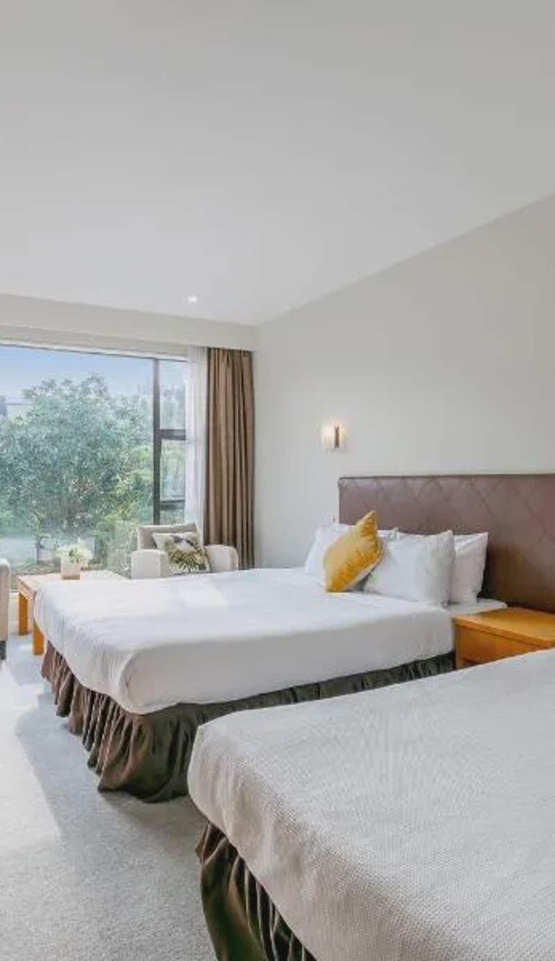 Boulevard Hotel