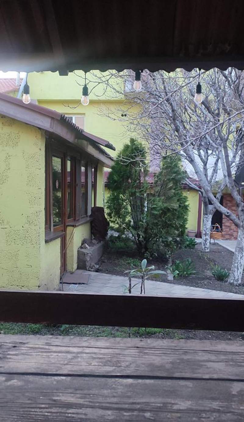 Li Yes Yerevan hotel