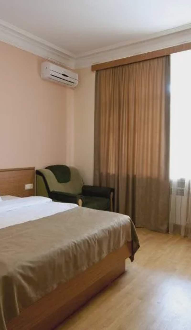 Albert House Hotel and Tours