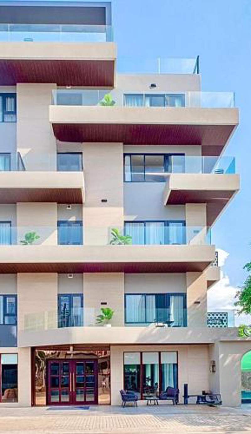 Carista Hotel