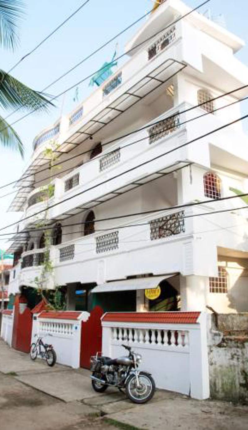 i - One's Home Stay