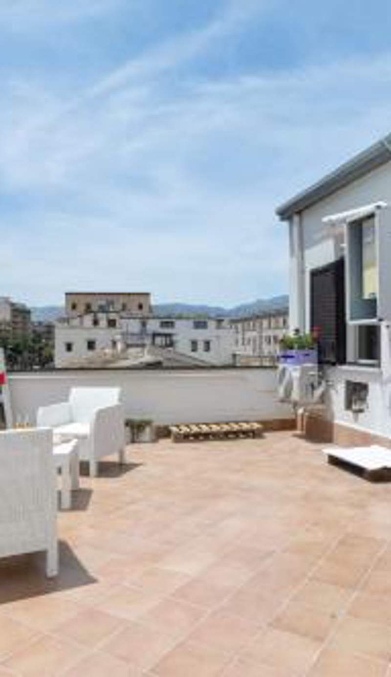 GuestHost - BallarHost - Ballarò Market Terrace Apartment