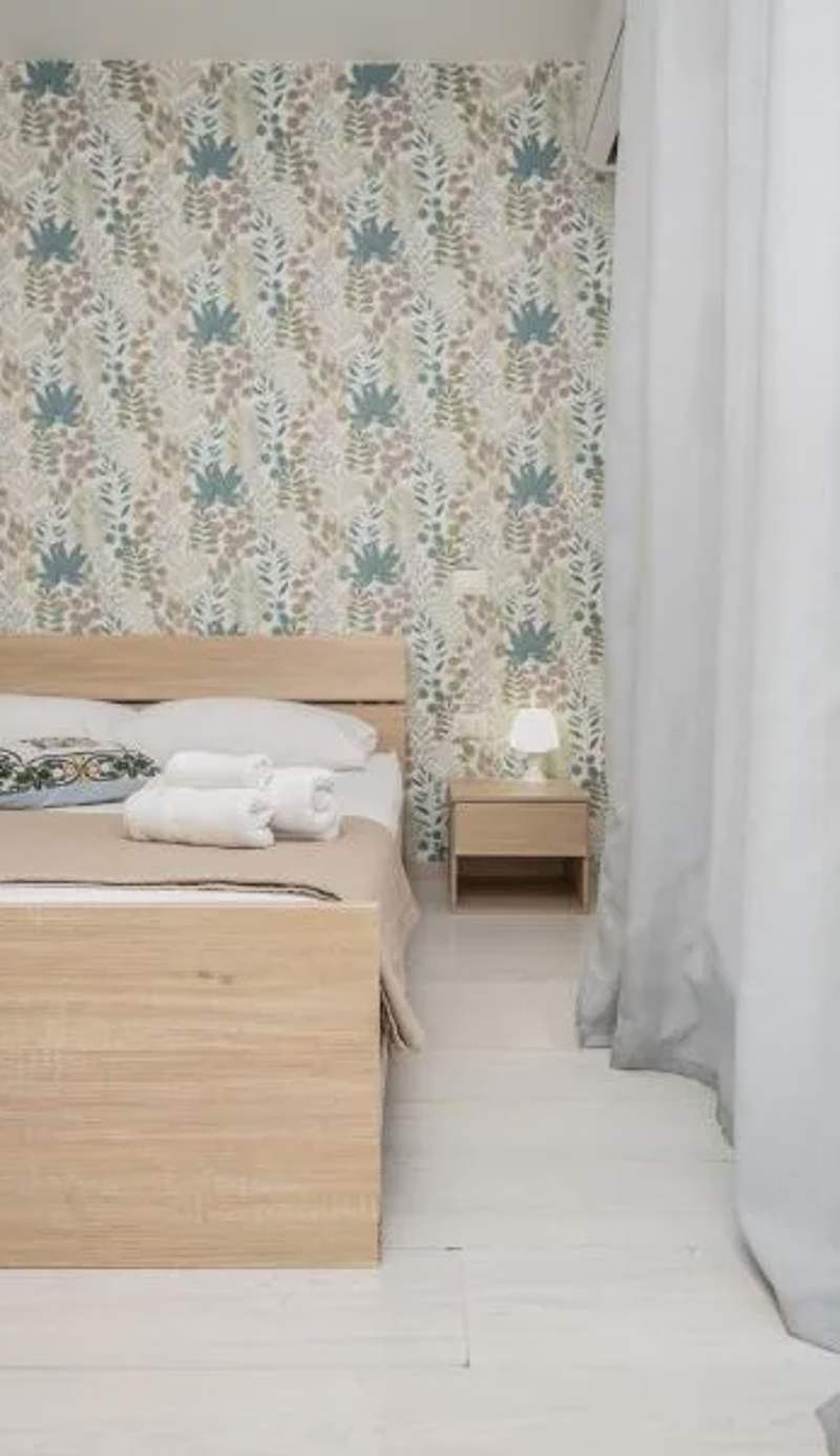 Central Room 128L