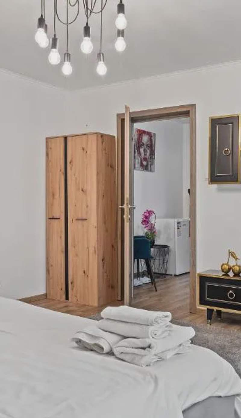 Garsoniera de LUX si eleganta Drumul Taberei