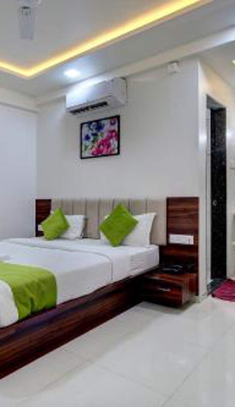 Hotel StayBird - Nest, Kharadi