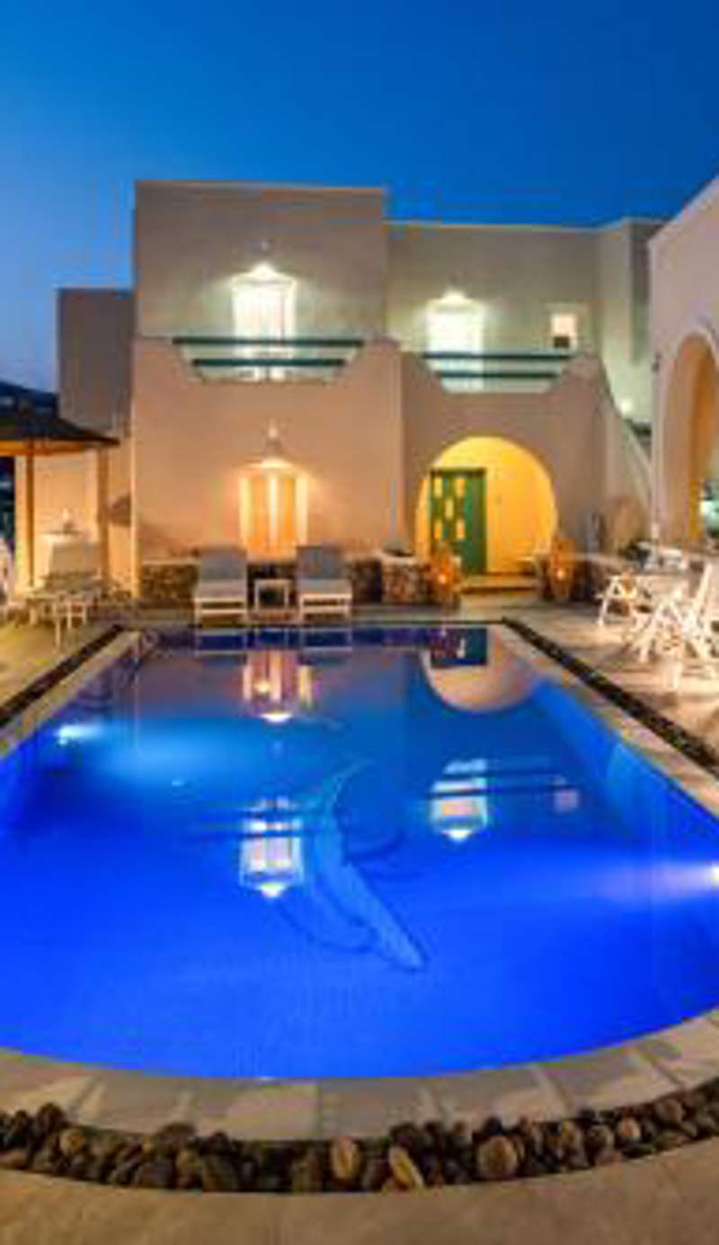 Alizea Villas & Suites