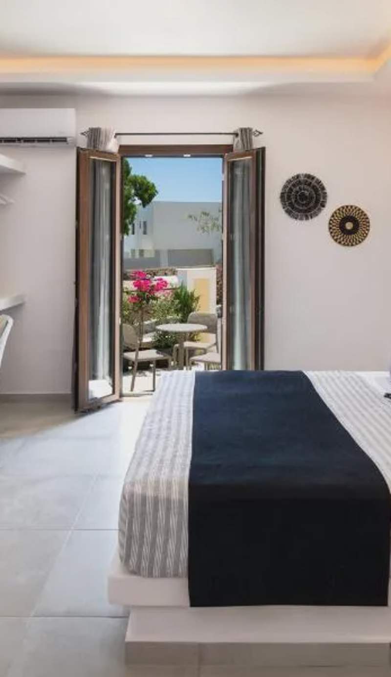 Santorinn Suites Fira