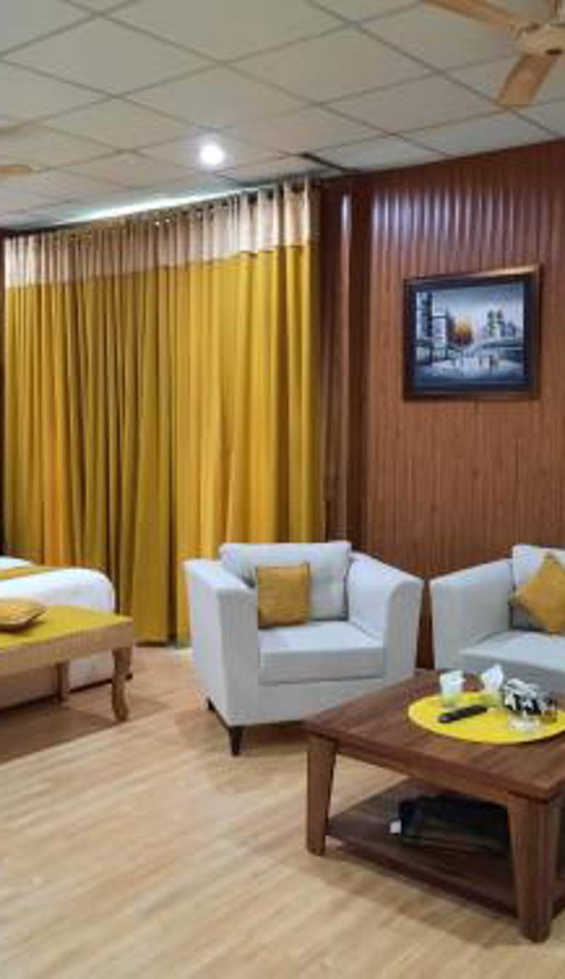 Royal Motel Executive