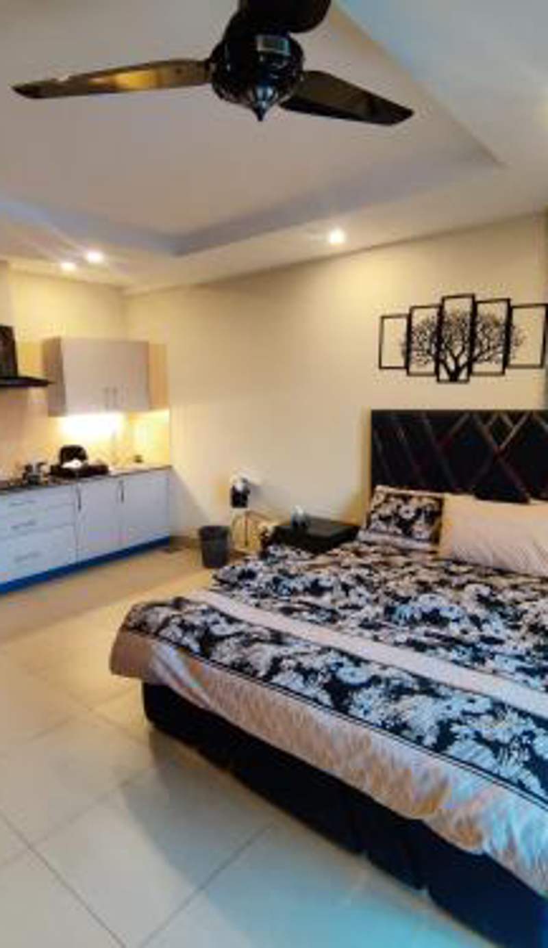 bahria enclave apartments
