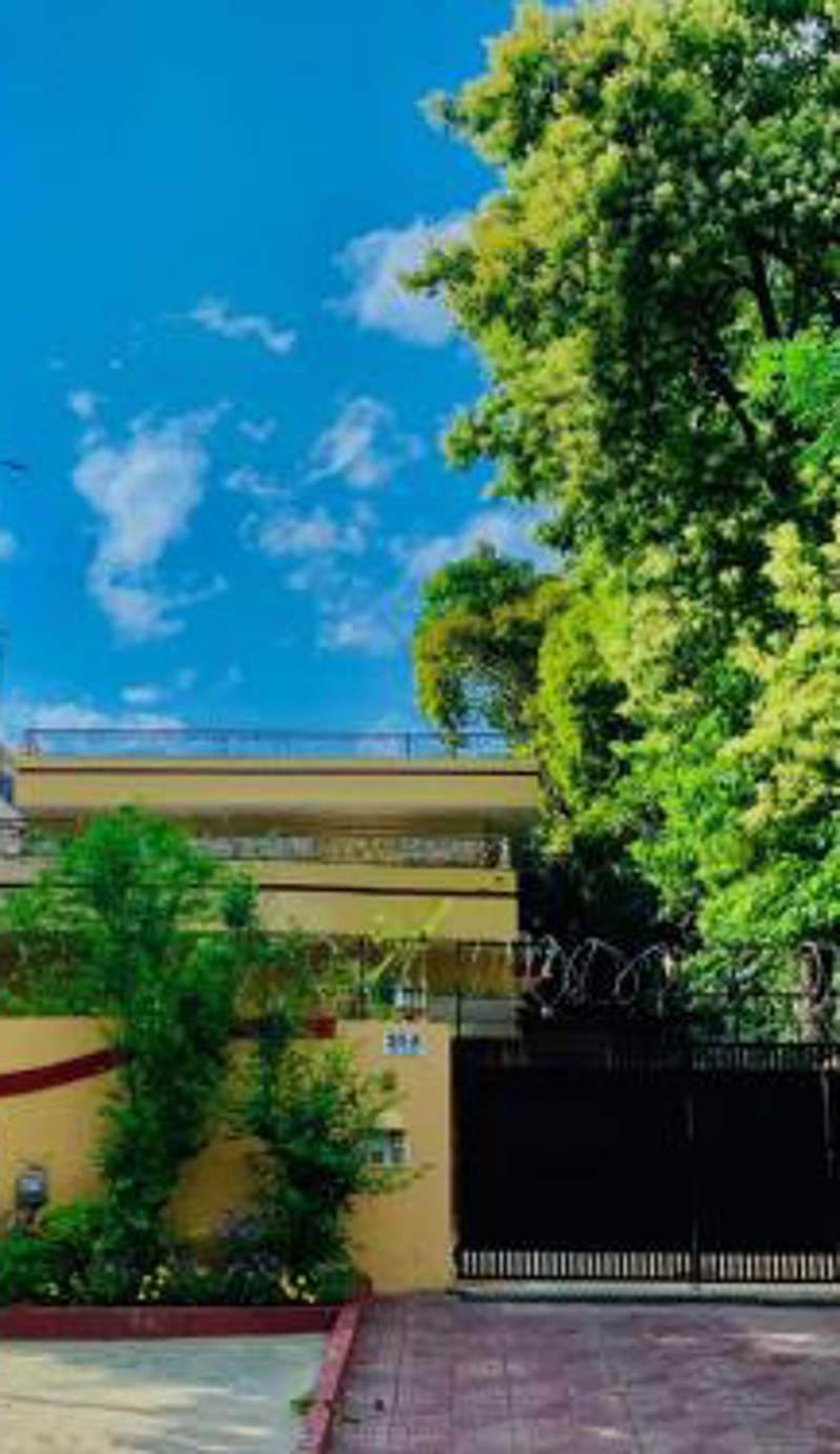 Executive Royal Garden