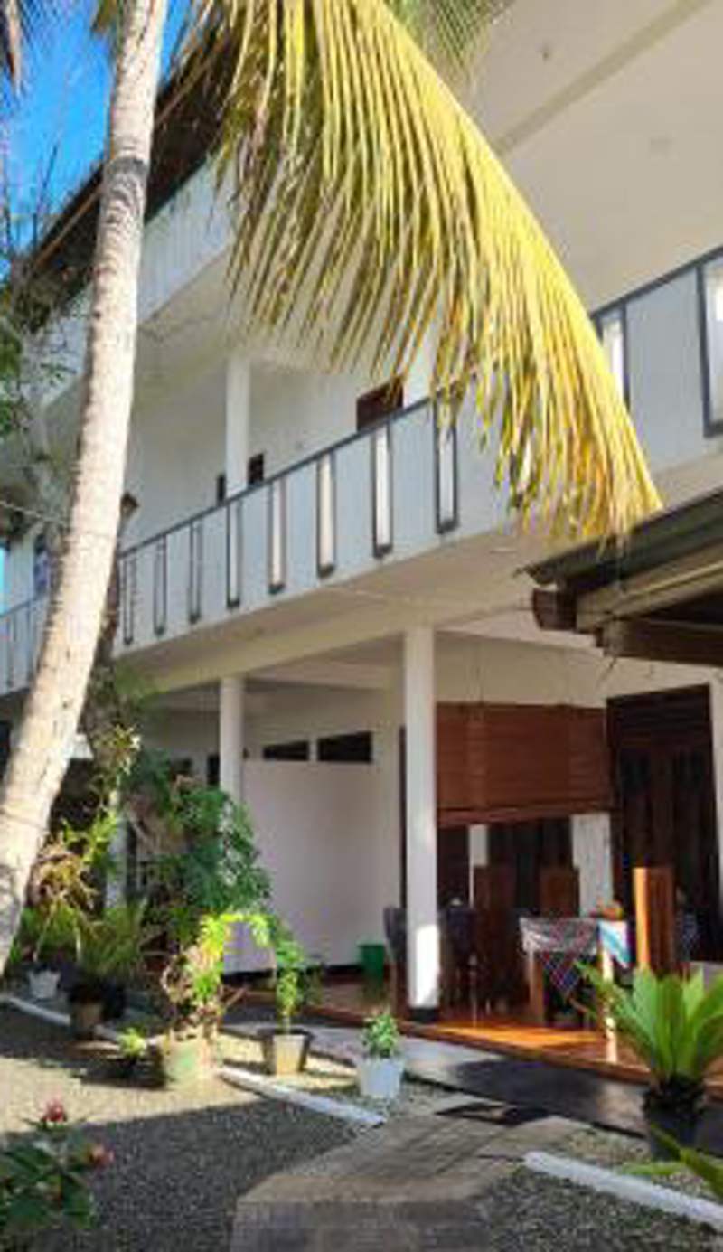 Sayura Beach Hotel