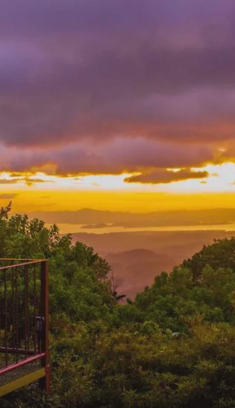 Sunset Vista Lodge,Monteverde,Costa Rica.