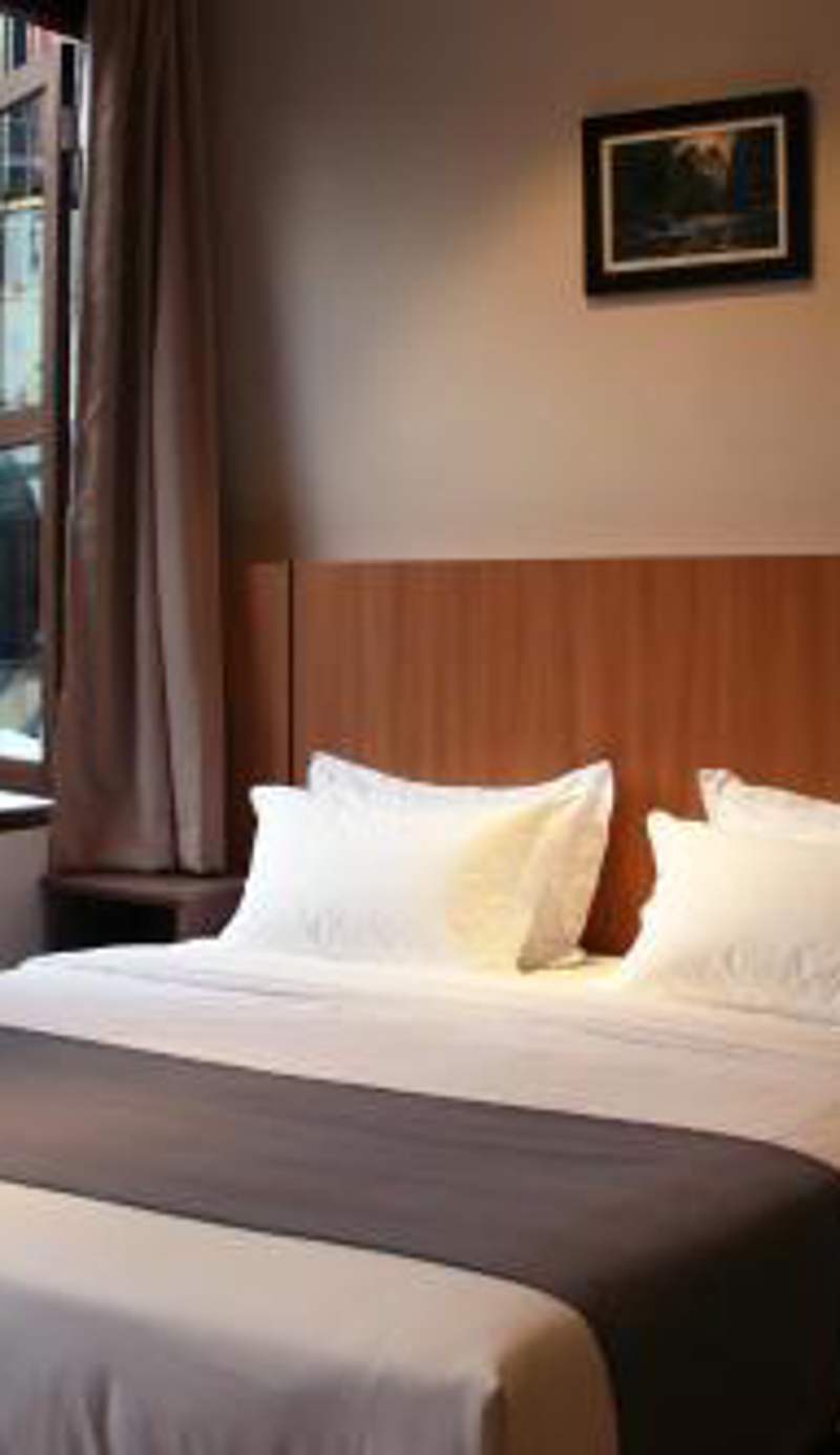 Ahyu Hotel