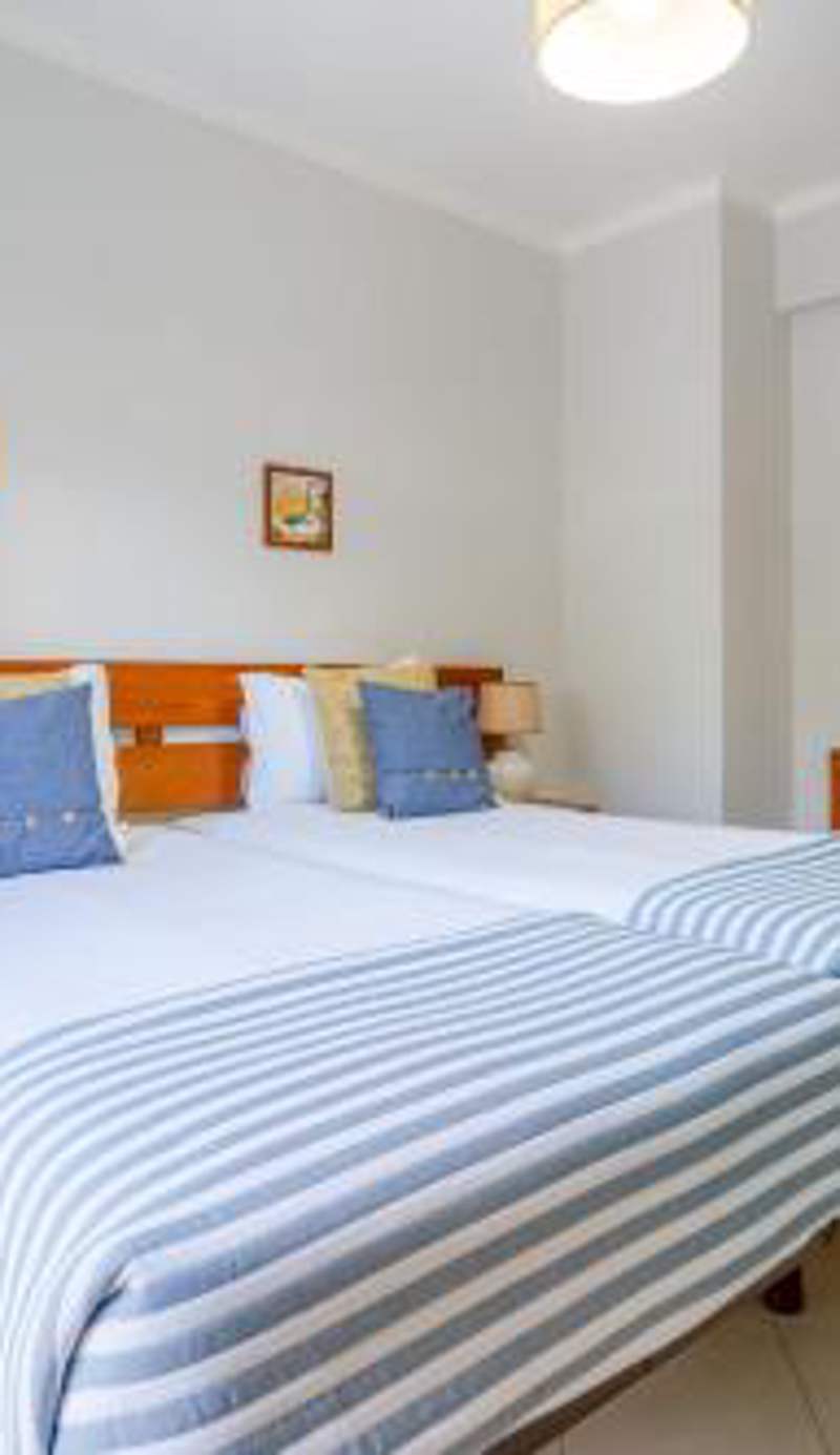 2 BDR Flat With Pool in Vilamoura by LovelyStay