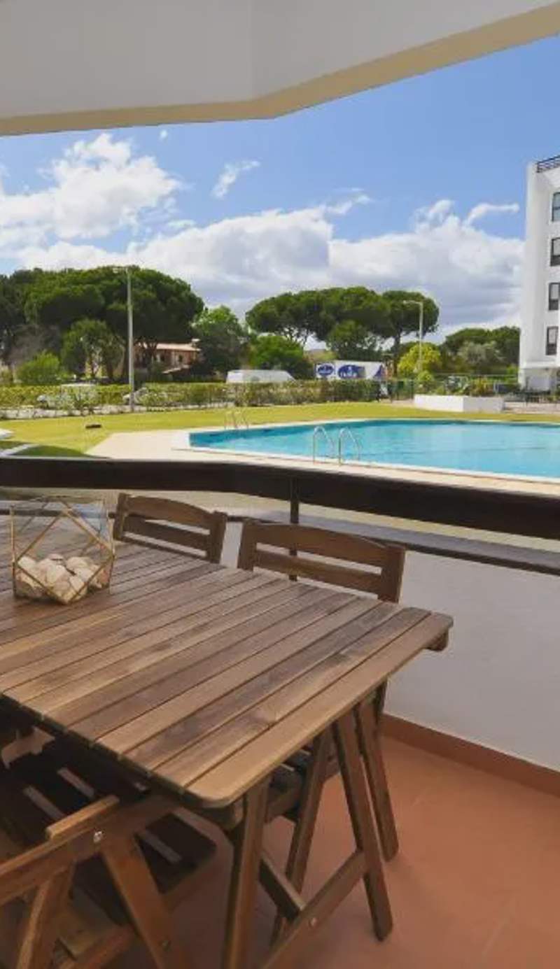 Tenis Golf Mar by OCvillas