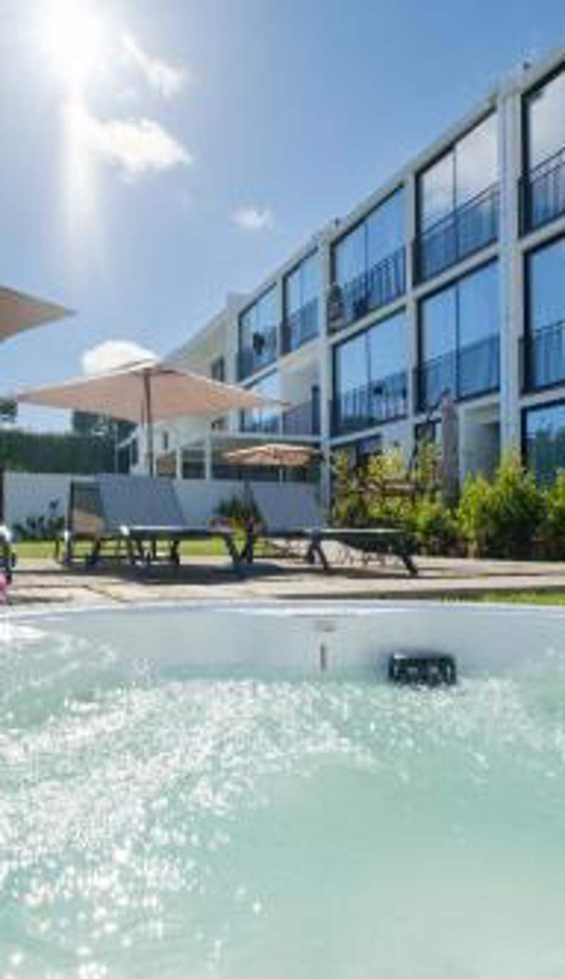 Mónaco Suites & Garden