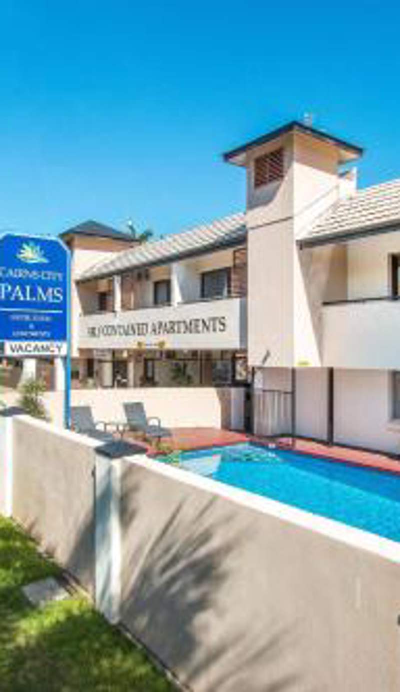 Cairns City Palms