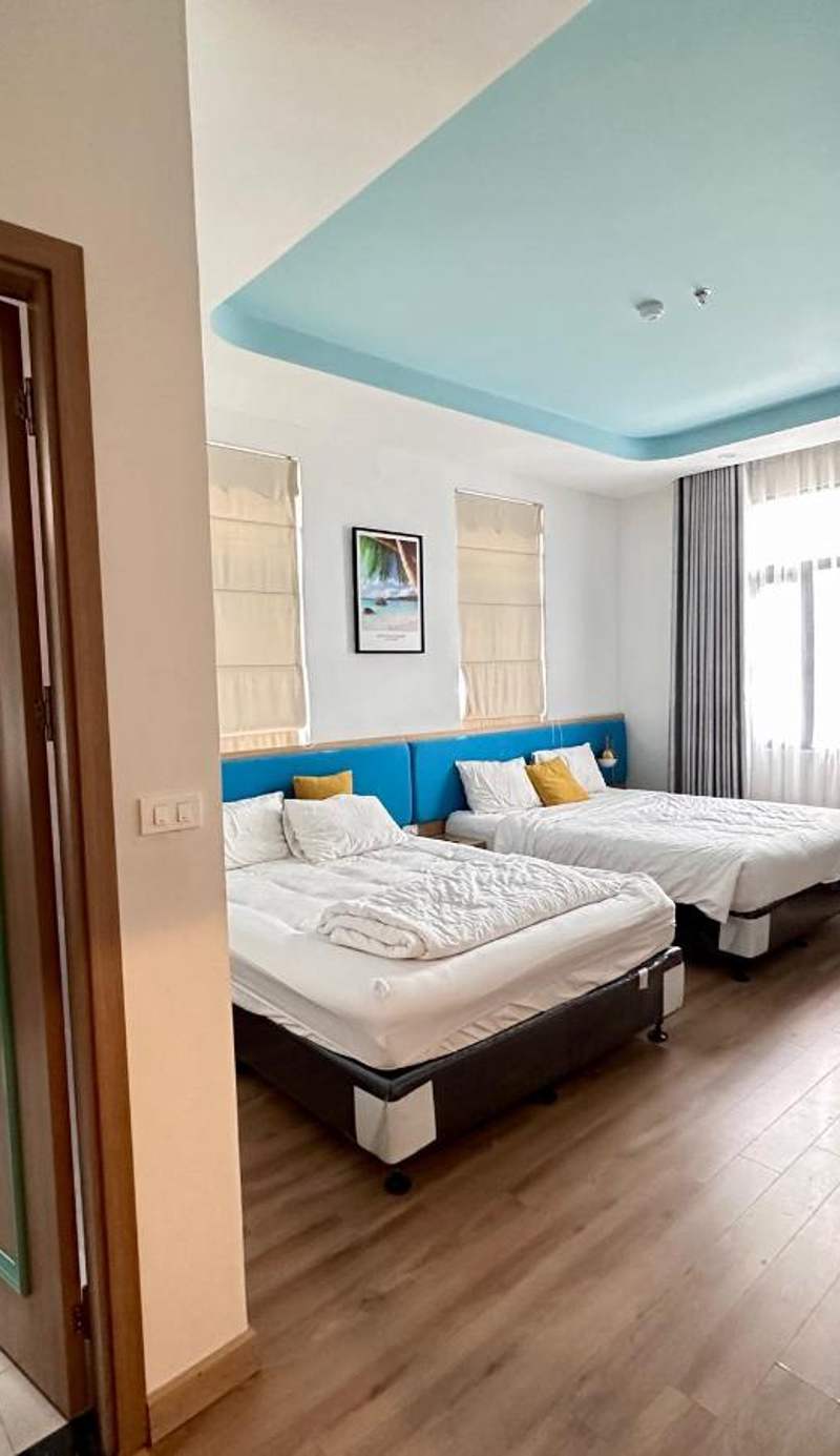 La Playa Ha Long Hotel