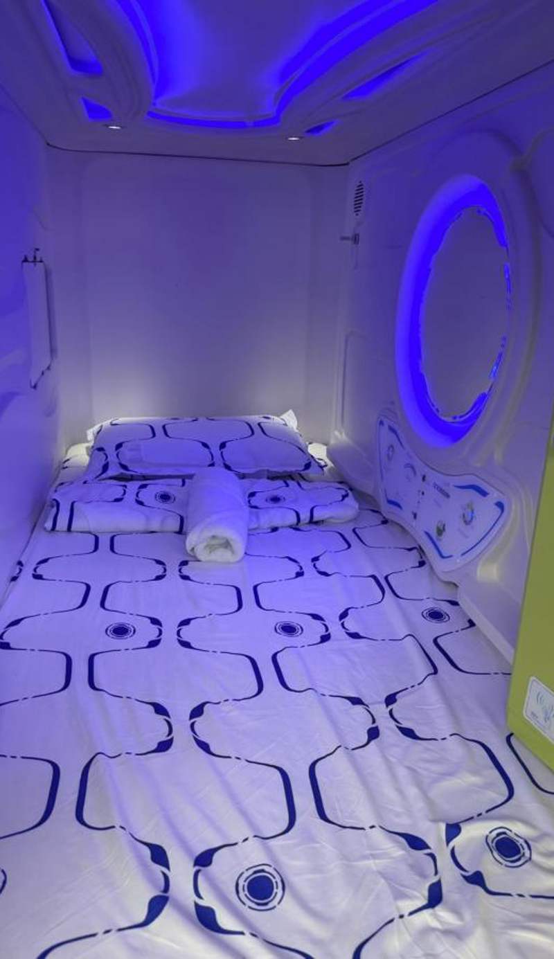 Capsule Pupa House
