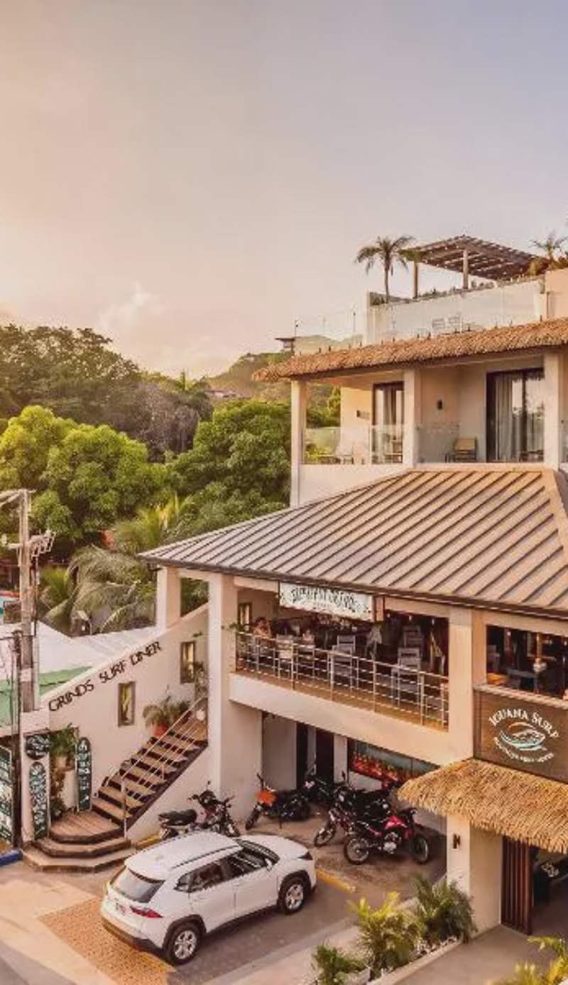 Iguana Surf Boutique Hotel Tamarindo Rooftop Pool & Beachfront Suites