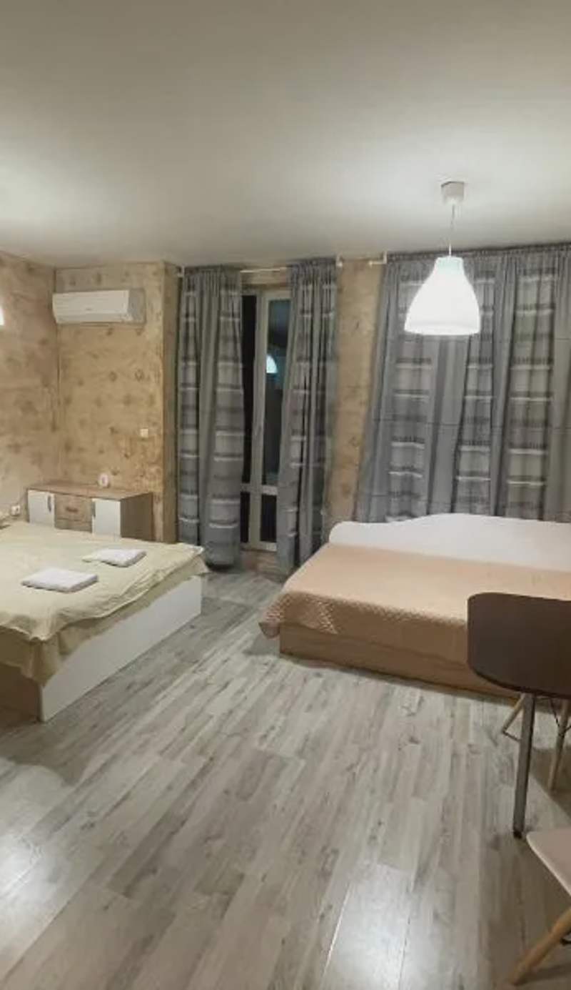 Colonel apartment 958