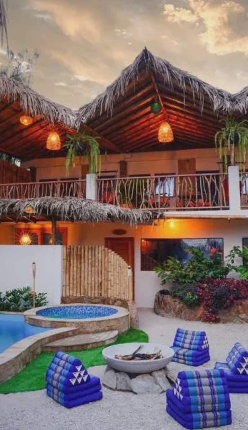 Tres Palmas