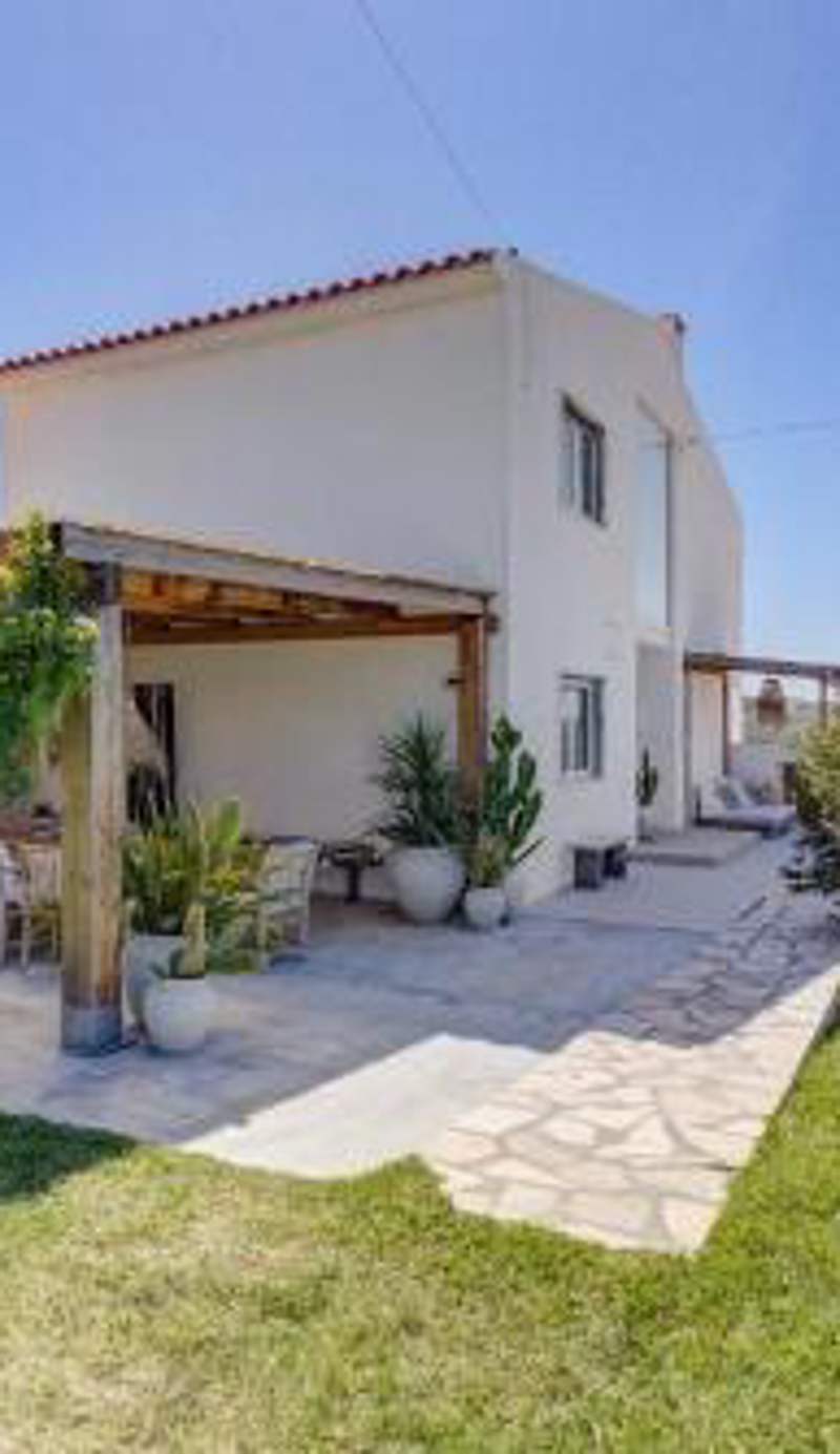 Ocean House Ericeira - next to Ribeira d'ilhas Surf Beach