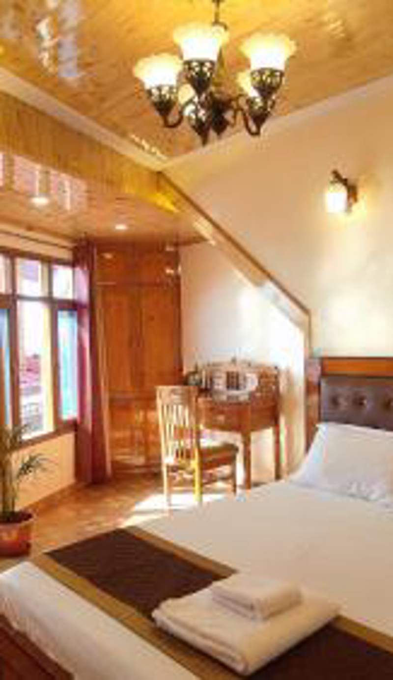 Vintage Woods Inn