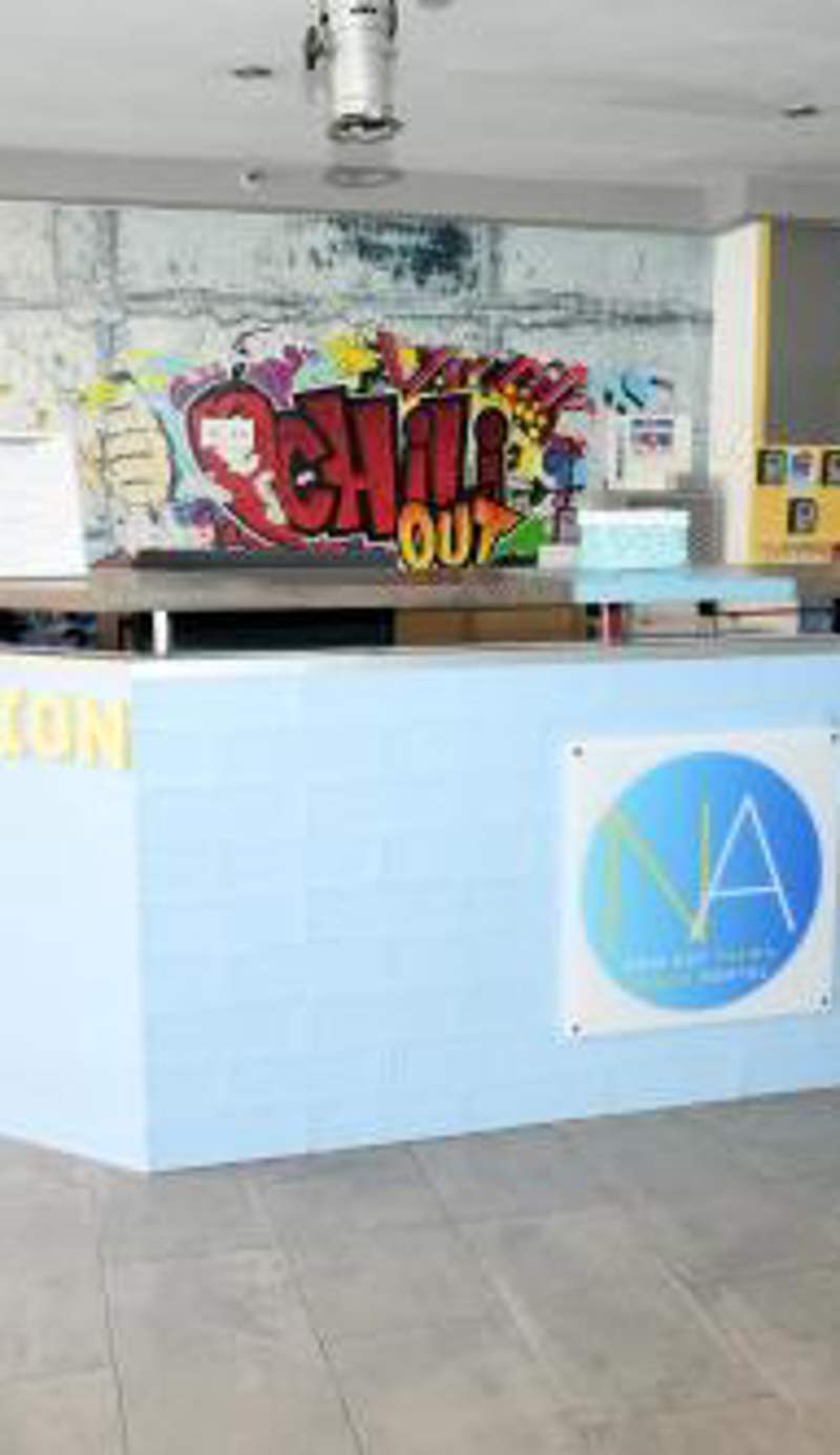 NEW ART BEACH HOSTEL- Albergue Juvenil