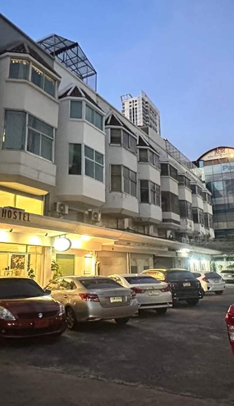 Ease Hostel