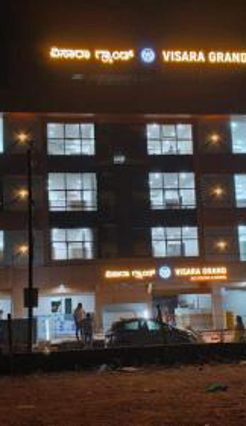 Hotel Visara Grand