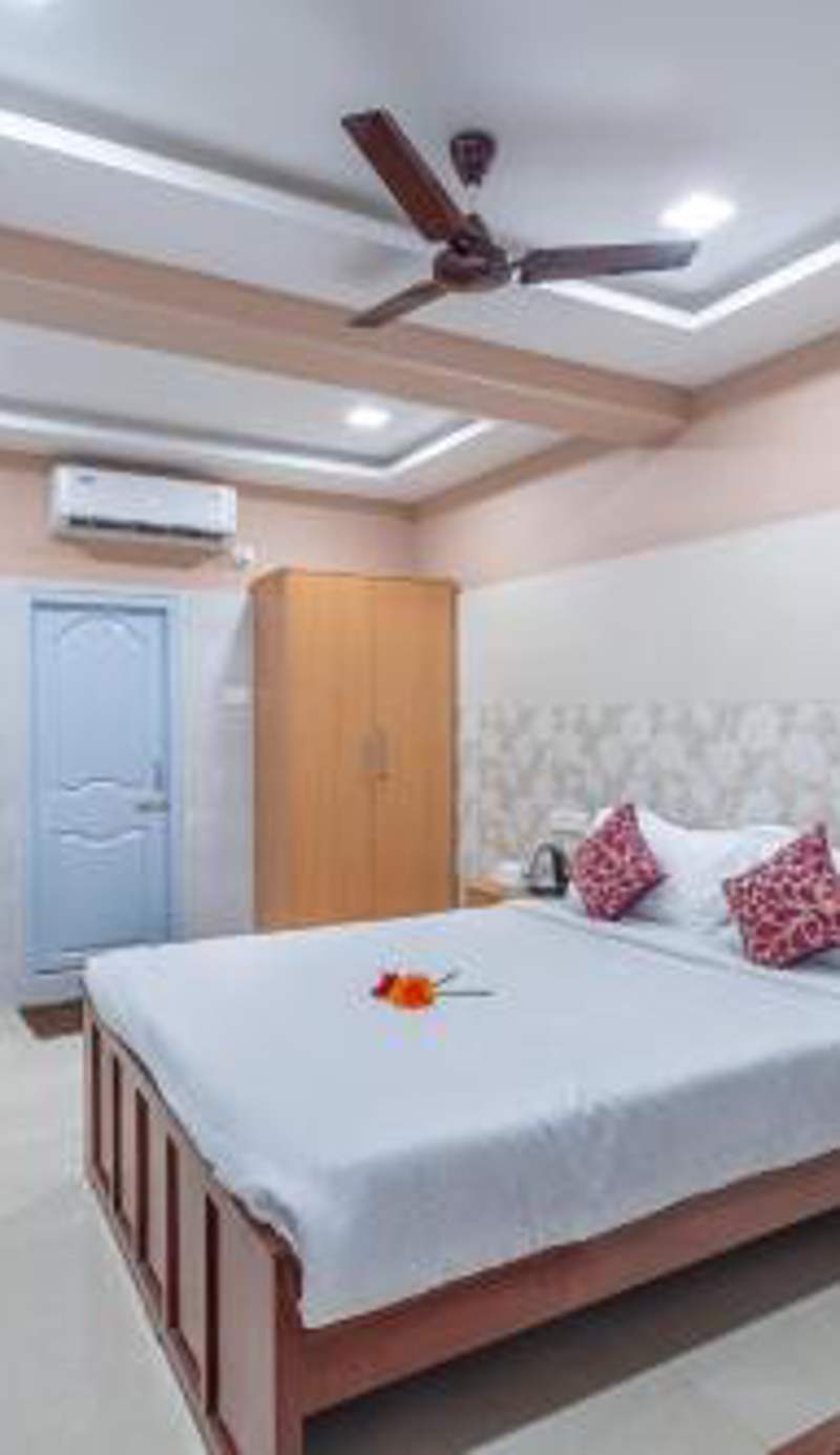 Sam Residency