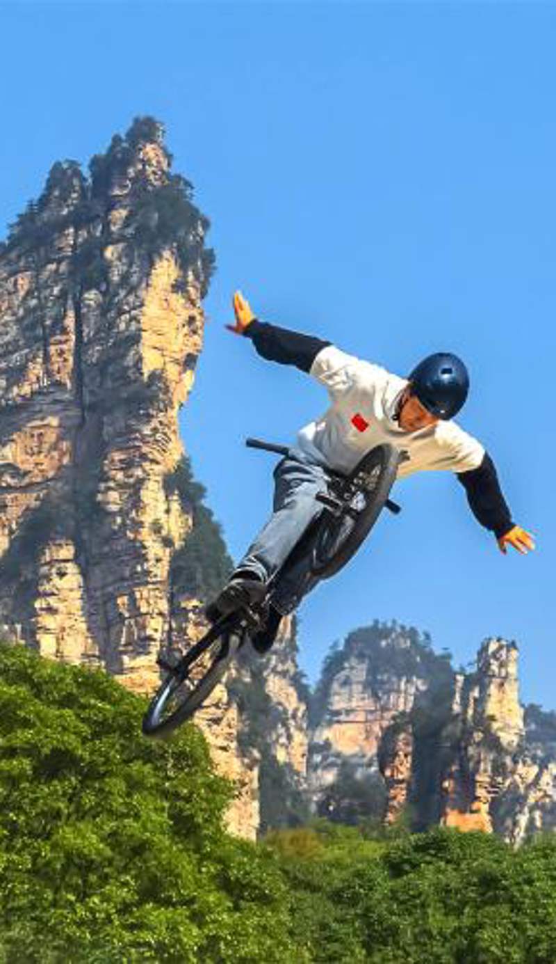 Zhangjiajie Homeinn Plus Hotel-Free pick up service,Free Chinese-western Breakfast,Free Freah Coffee,Free Self-Service Laundry & Drying, Attraction Tickets Serivce in advance