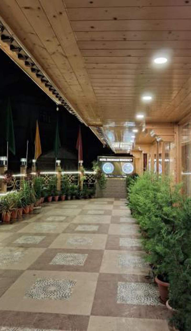 Hotel Zingkham Residency