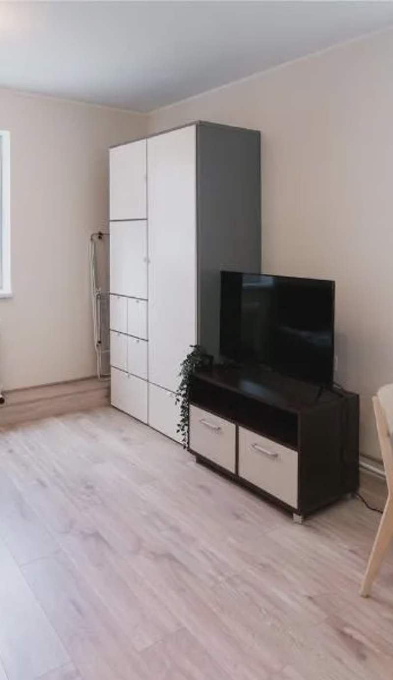 Veerenni studio, modern & central.