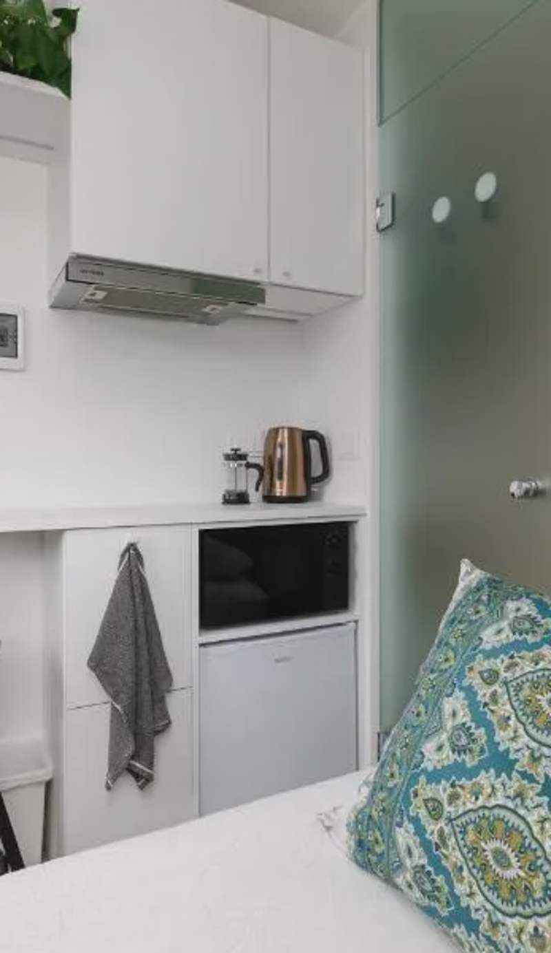 Apartment for one - white