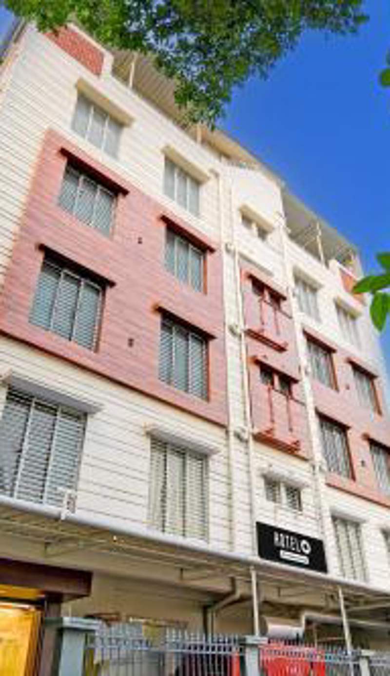 Super Townhouse Kaikhali Near Airport