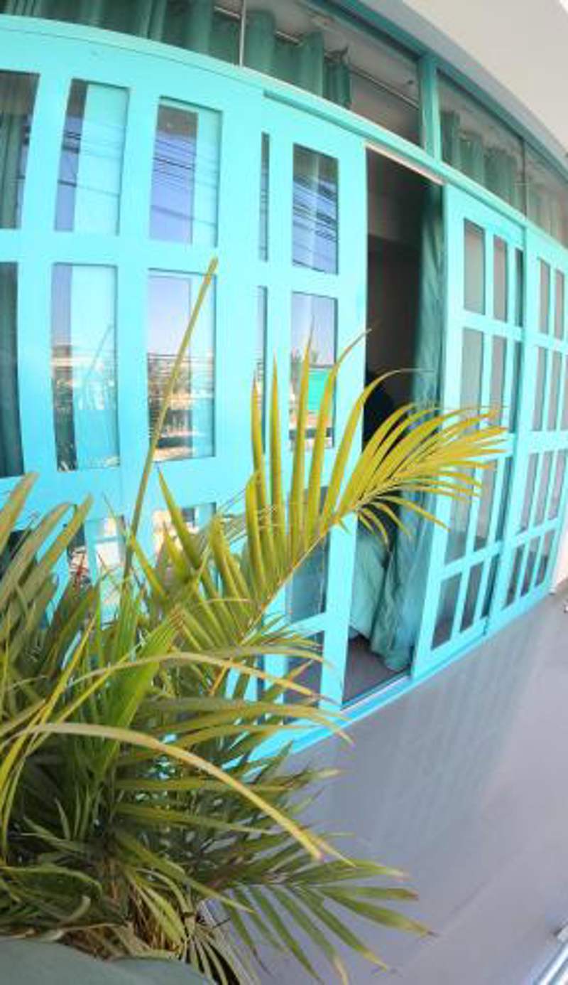 AQUAMARINE PARACAS Beach Hostal