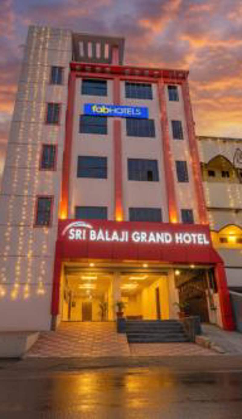 FabHotel Sri Balaji Grand