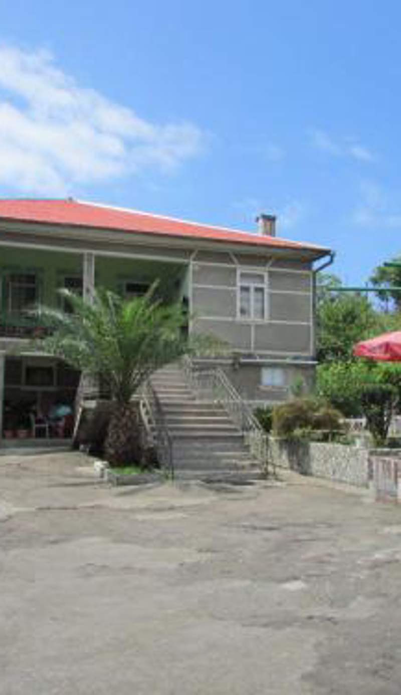 Joni Guest House