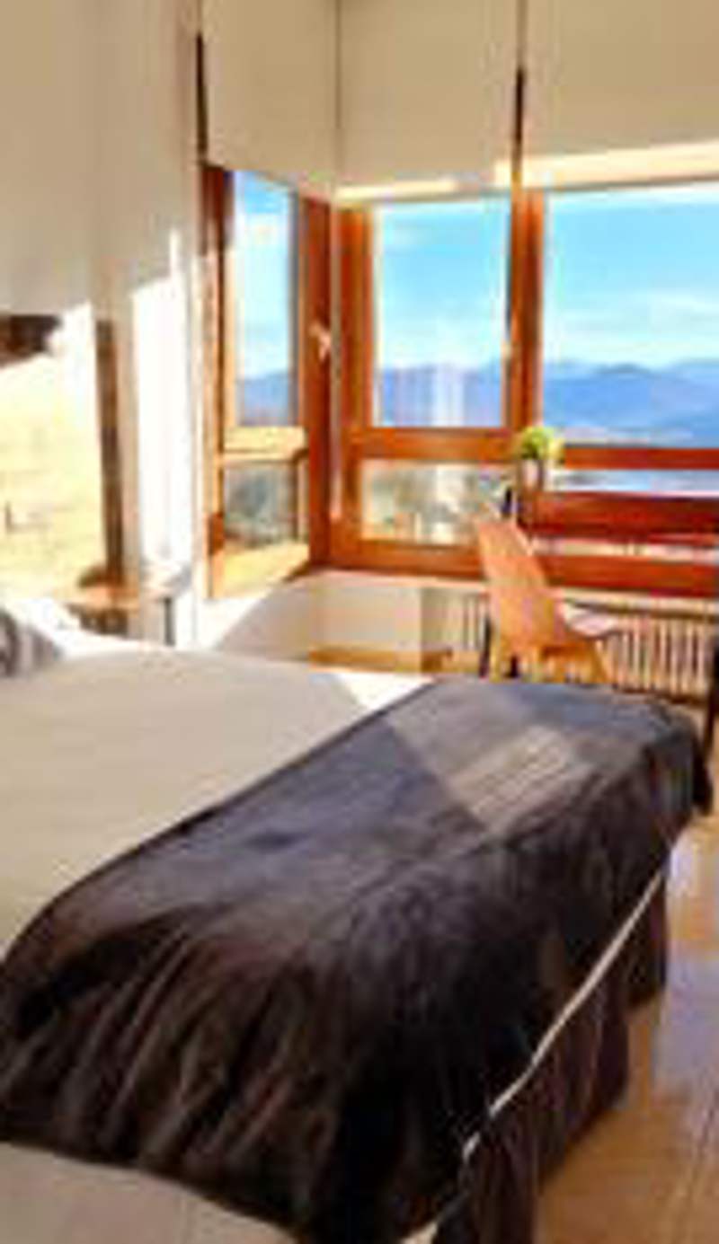 Hotel Artxanda Bilbao, Parking Gratuito en el Exterior Junto al Hotel