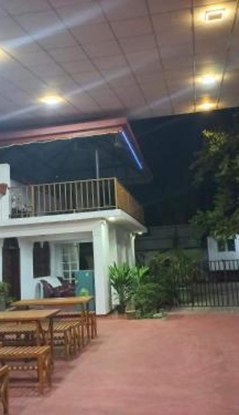 Mayura Rest Inn