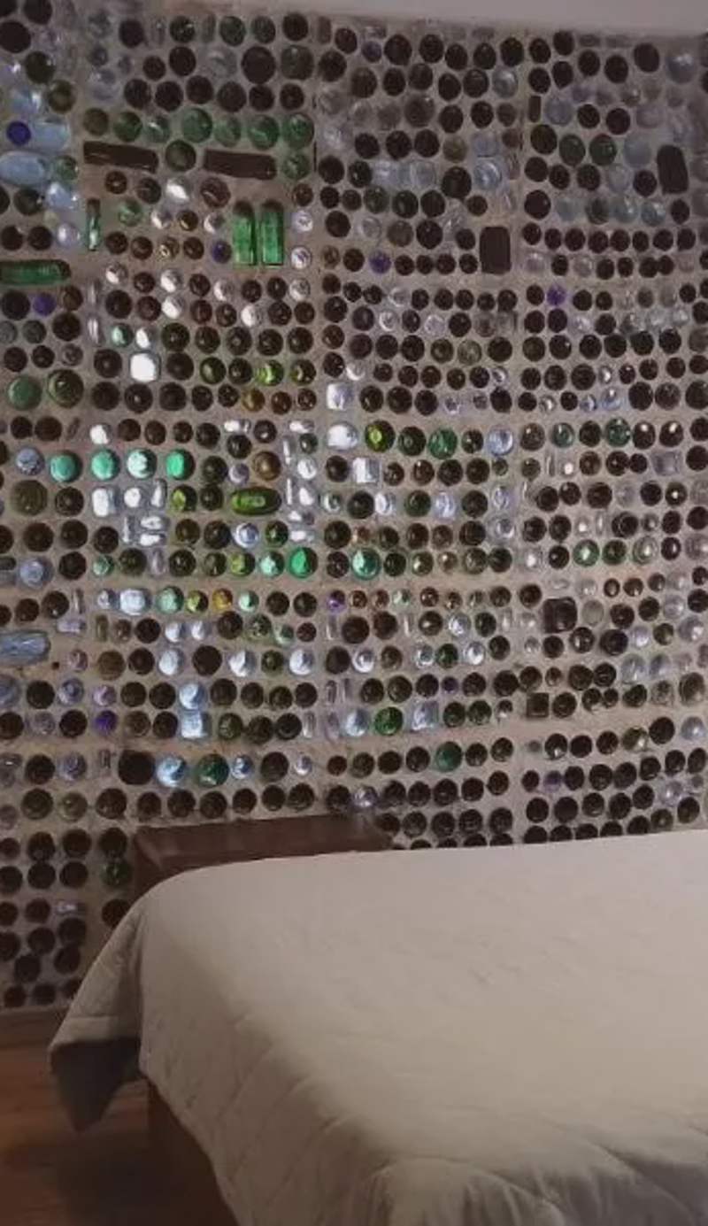 Bottle Wall Room on Pedestrian Street Great Location en Ciudad Vieja