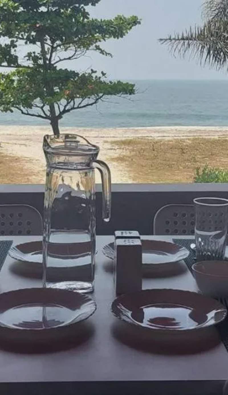 Happy Seas Beach Villa
