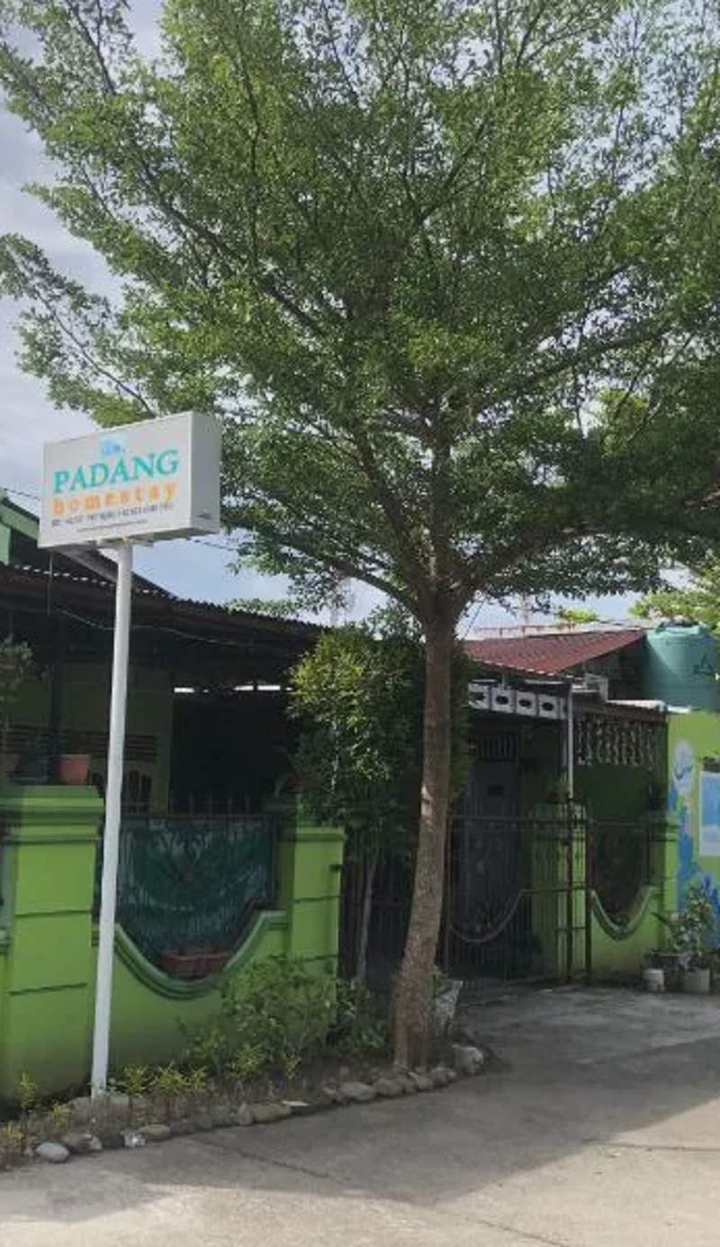 Padang Homestay