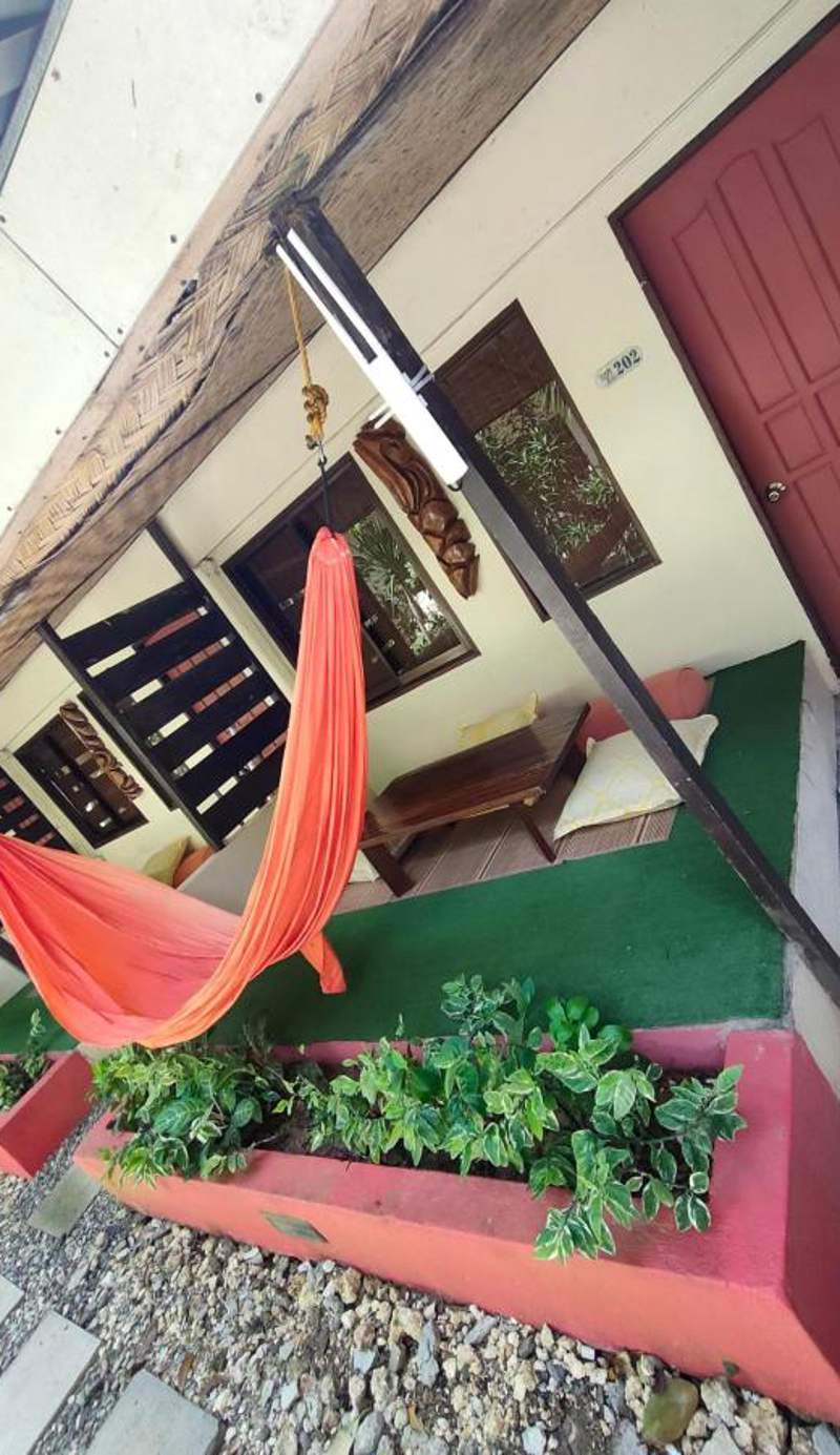 Lazy Dog Bed & Breakfast