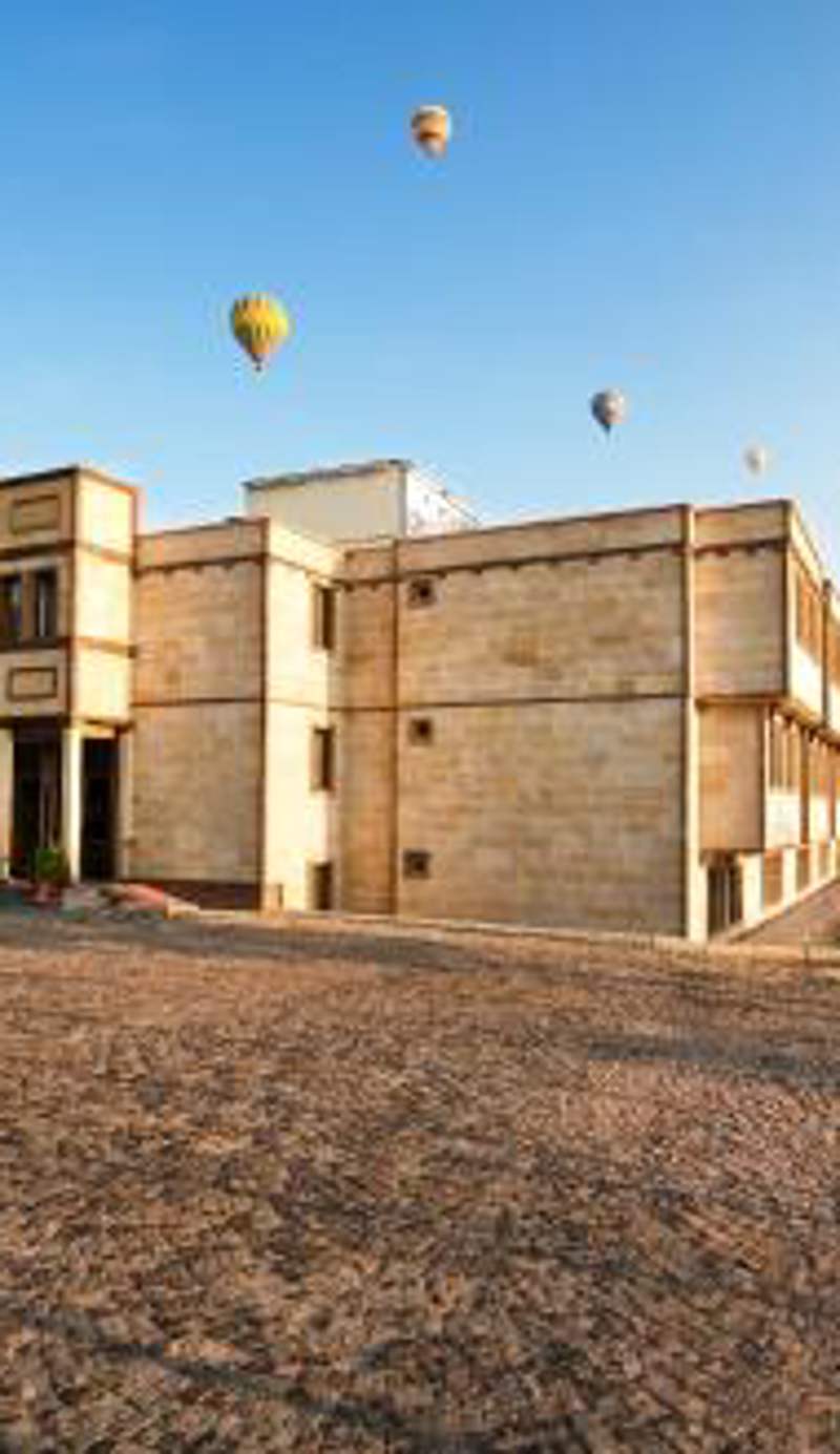 Ciner Hotel