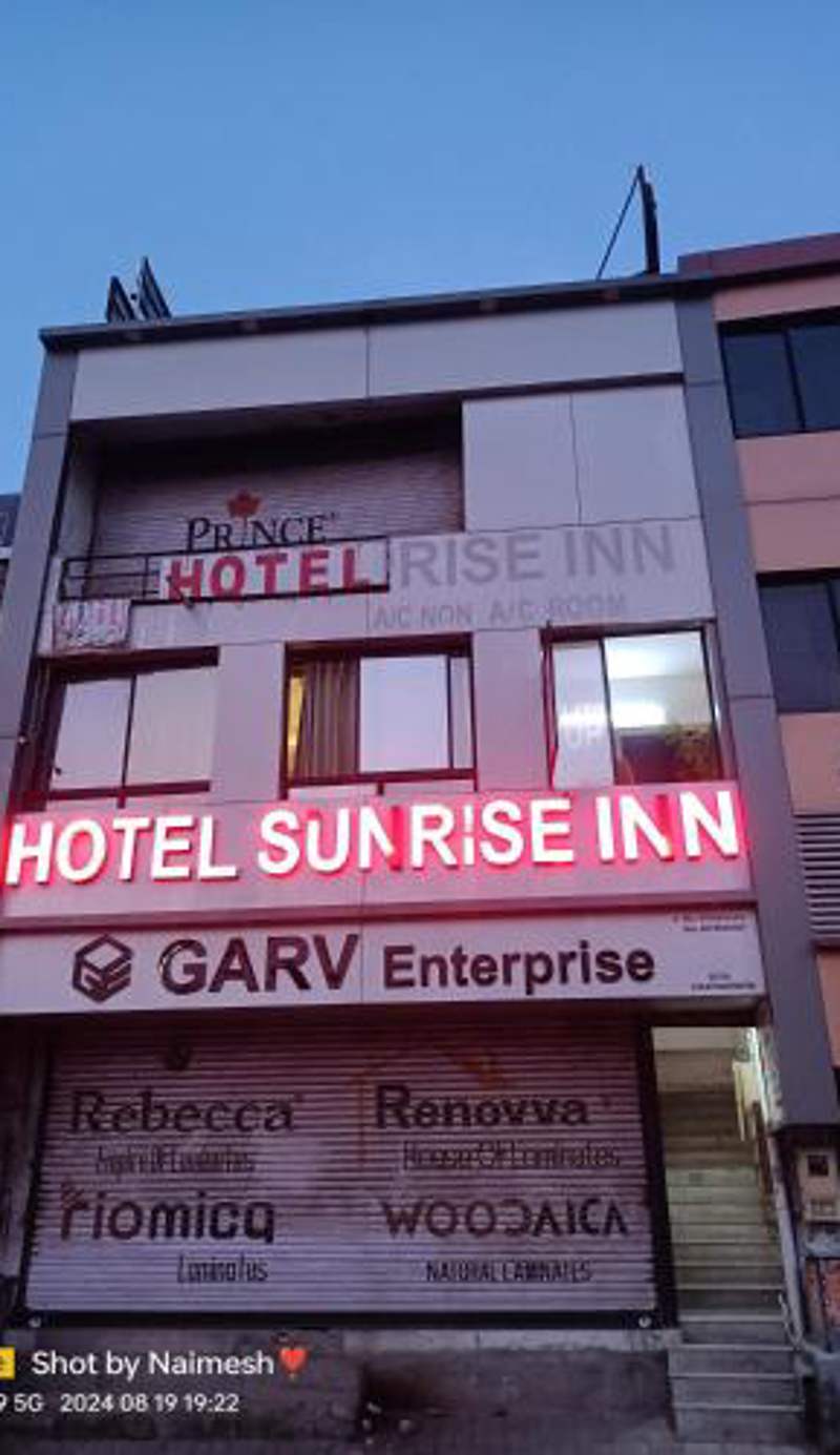 Hotel sunrise inn