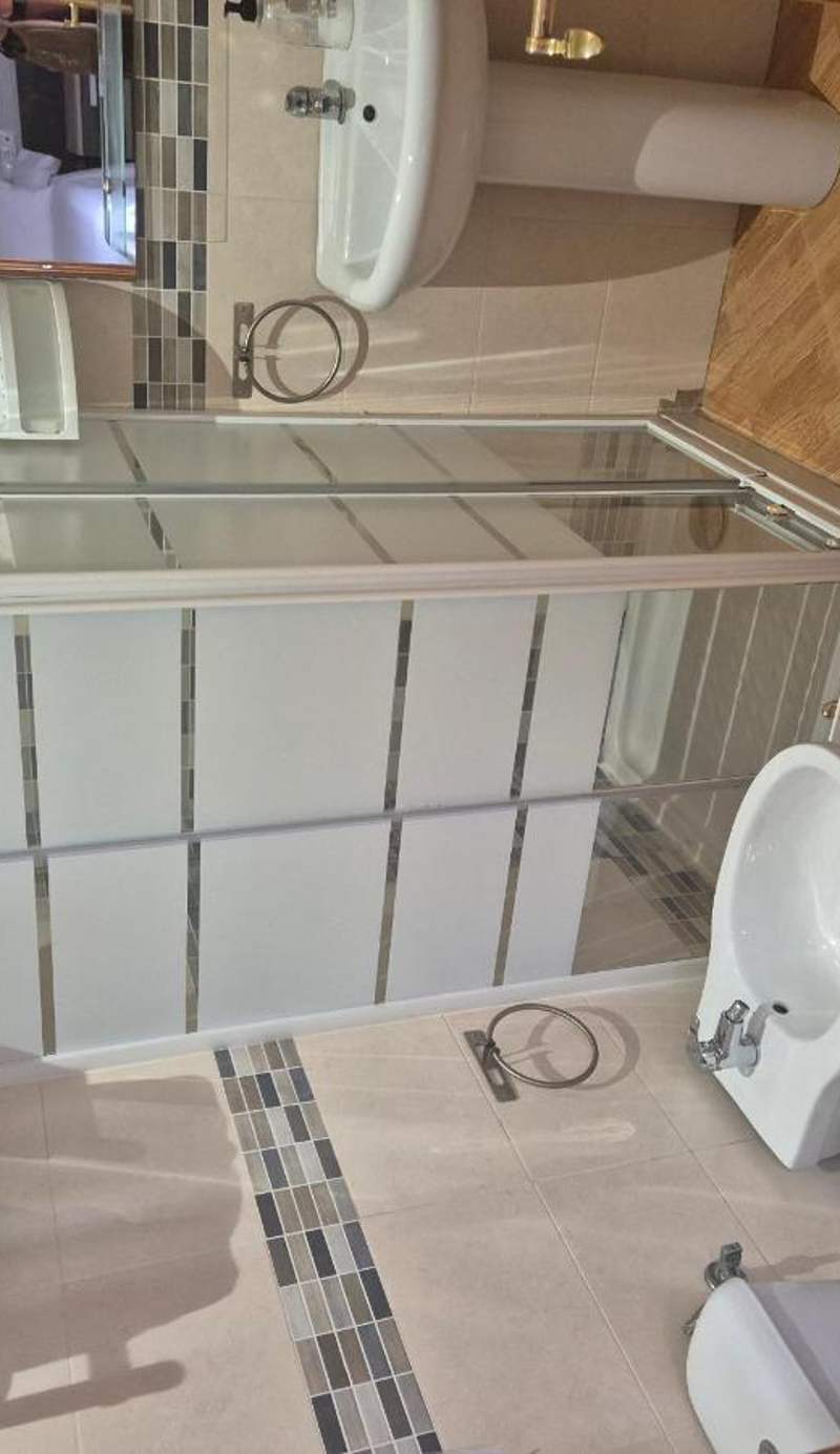 Hostal El Brillante - Alojamientos El Duque